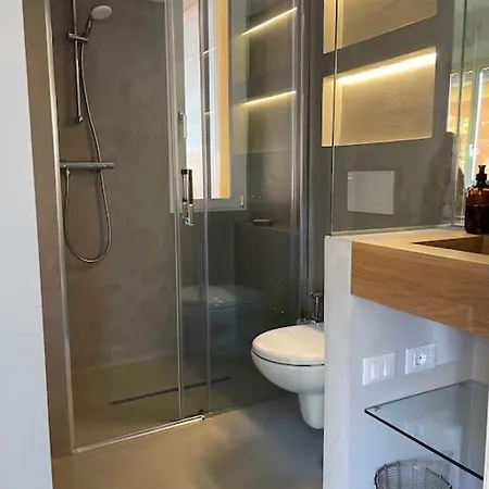 Kurt's Kitchen, Stylish With Terrace Bologna