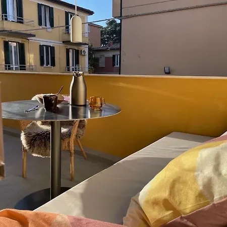 Kurt's Kitchen, Stylish With Terrace Apartman Bologna