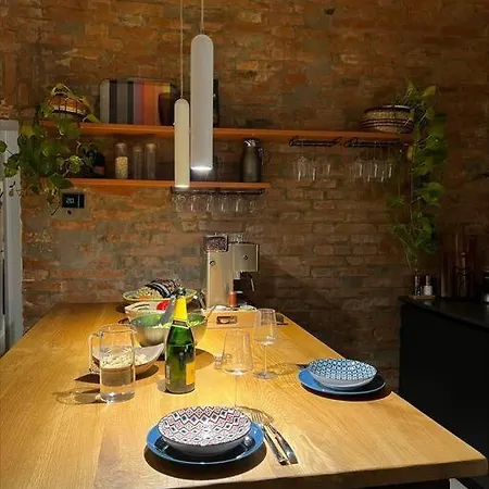 Апартаменты Kurt's Kitchen, Stylish With Terrace *