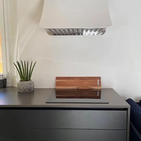 Kurt's Kitchen, Stylish With Terrace Apartman Bologna