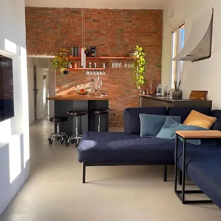 아파트 Kurt's Kitchen, Stylish With Terrace *