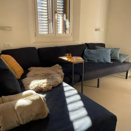 Kurt's Kitchen, Stylish With Terrace
